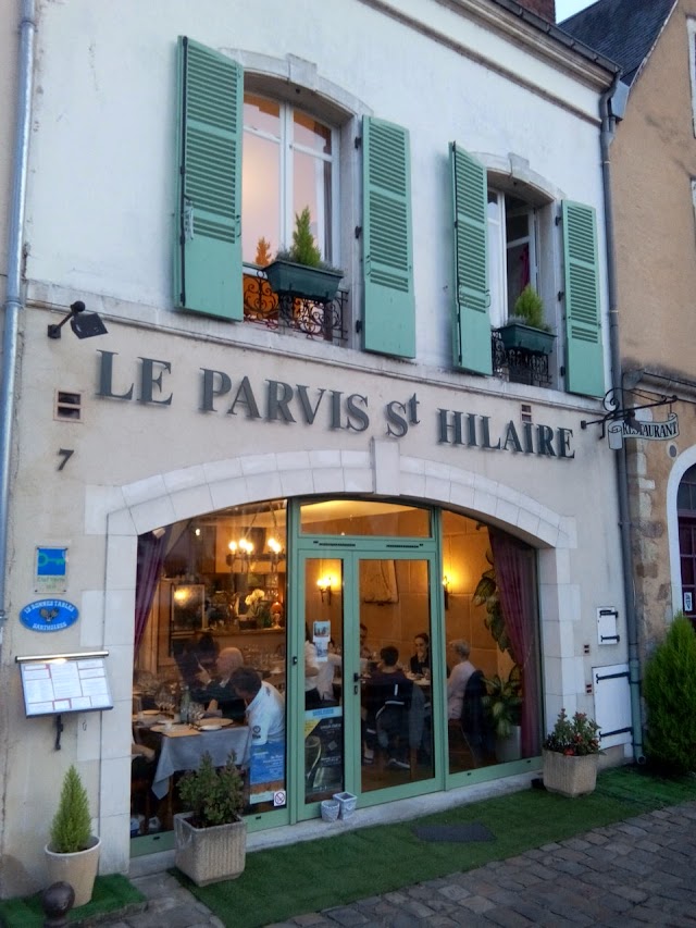 Le Parvis Saint Hilaire