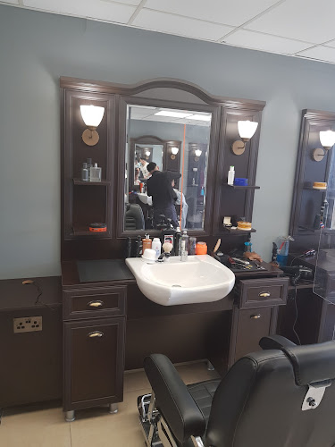 Ingenious Scissors - Barber shop
