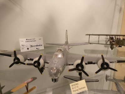 Revolutie - Museum voor Modelvliegtuigen