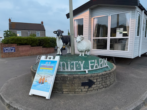 Unity Farm Statue Gallery - United Kingdom