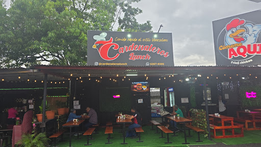 Cardenaleros Lunch bugaba