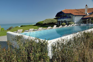 Photo n°1 de Piscine Art Inox à Valff (Société de construction de piscine)