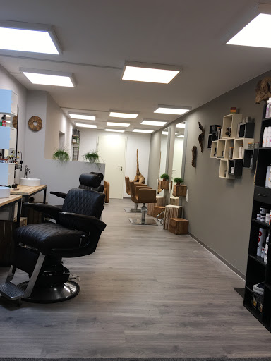 Kolmikov's Barber Shop Barber - Thumbnail