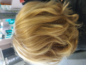 Photo n°19 de Longueurs et pointes by Valérie à Angres (Salon de coiffure)