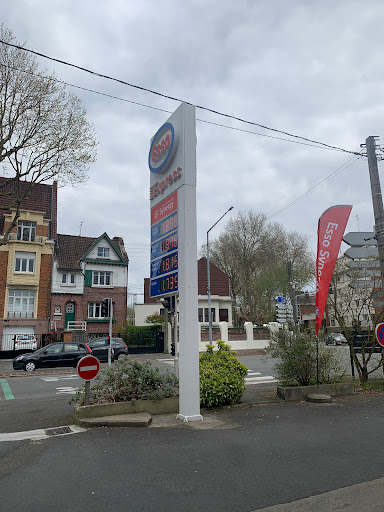 ESSO EXPRESS HIPPODROME - Thumbnail