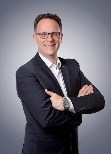 Michael Schneider für Deutsche Vermögensberatung - Thumbnail
