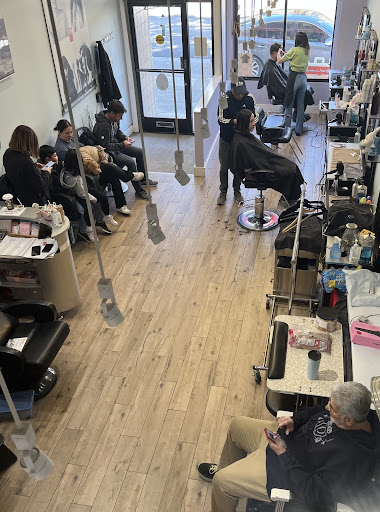 Lombard Beauty Salon - Thumbnail