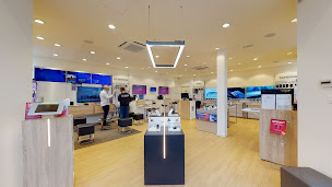 Photo n°11 de Boutique SFR Vichy à Vichy (Opérateur téléphonique)