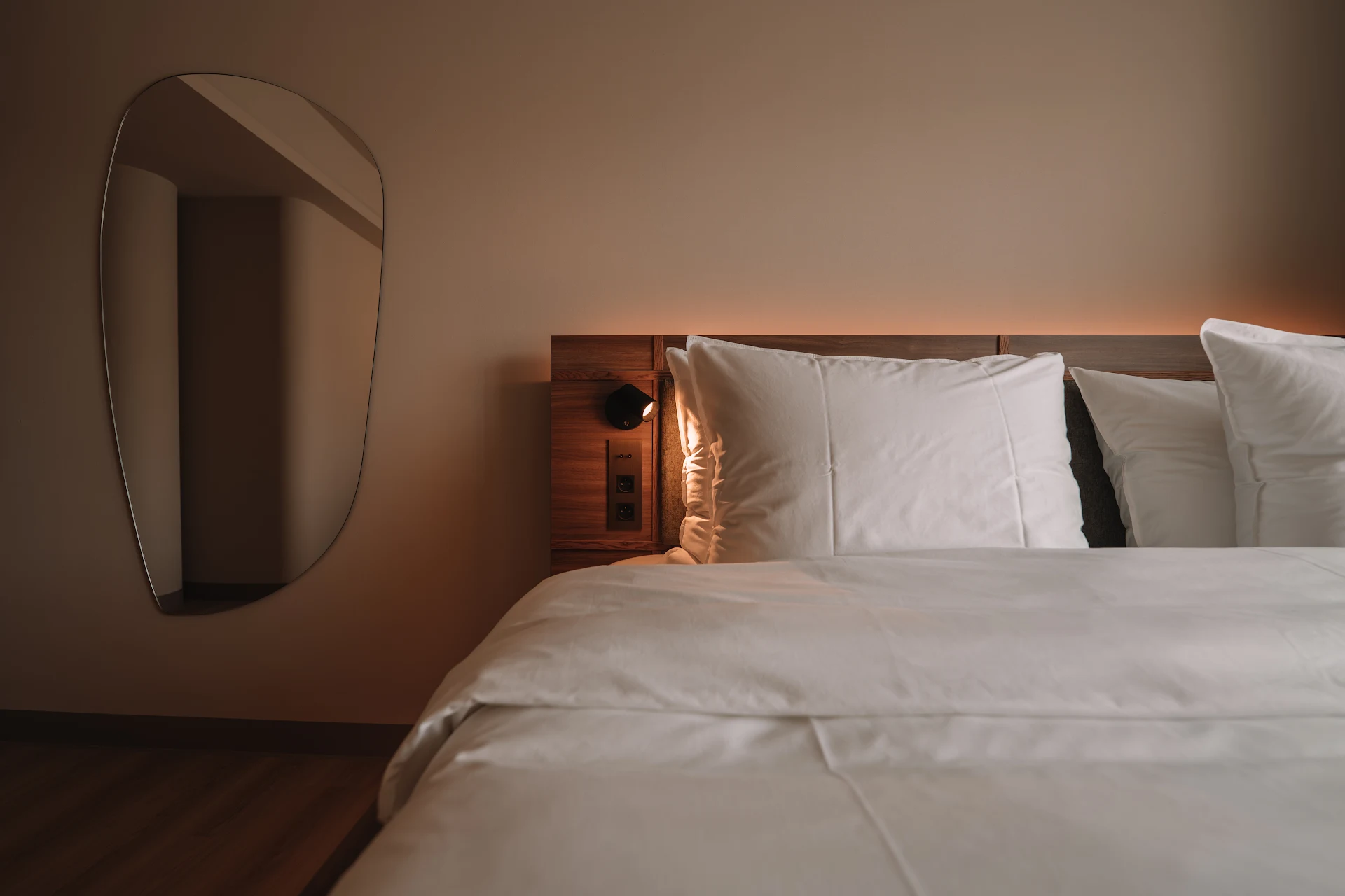 SKIPR Hotel