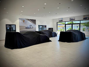 Photo n°20 de MH Motorsport - Sport & Premium Automobile à Montélier (Concessionnaire automobile)