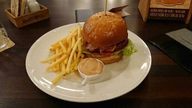 Restaurant Pivovar Monopol