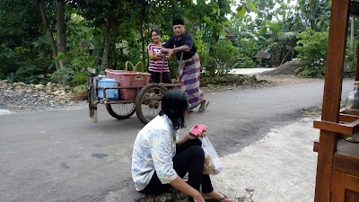 Photos of Limaempat Media