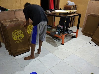 Photos of Shinehell Clothing (Sablon)