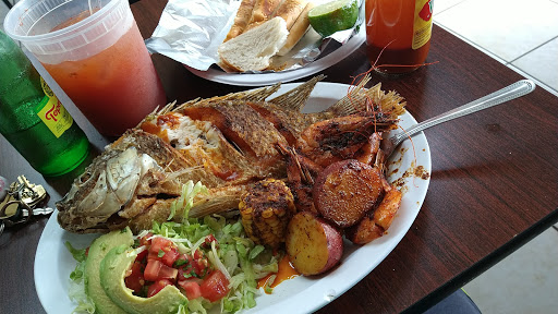 Tres gallos - Visual