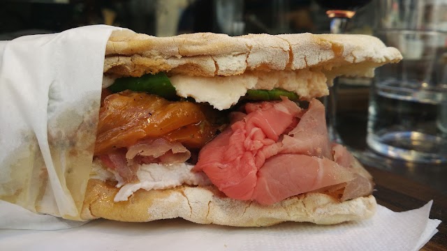 De Santis S.r.l. - Panini Milano (presso Corso Magenta)