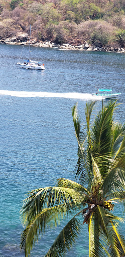 Sirenitas Beach Hideaway - Thumbnail