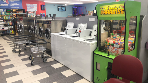 QUEEN Wash&Dry Coin Laundry - Thumbnail