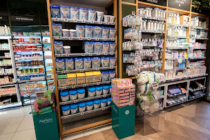 Photo n°12 de Pharmacie de la Place Ronde à Lyon (Pharmacie vétérinaire)