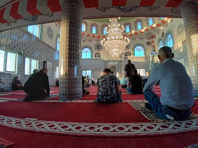 Kaynartaş Merkez Camii