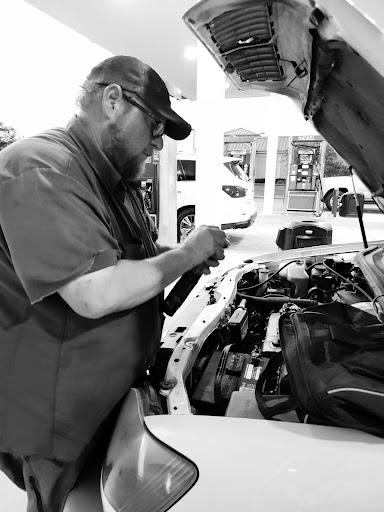Black Dog Garage - Thumbnail