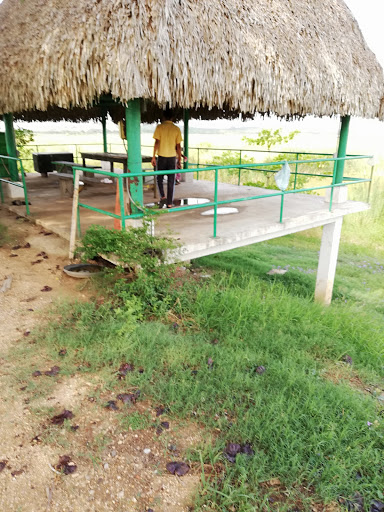 Compuerta - Thumbnail