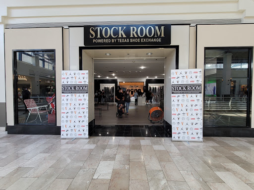 Stock Room - Visual