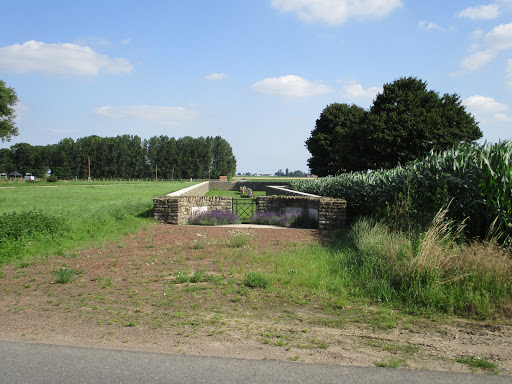 Haynecourt British Cemetery - Thumbnail