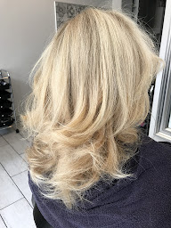 Photo n°7 de Berekya Hair Coiffure à Paris (Salon de coiffure)