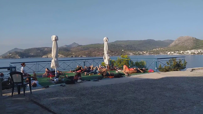 Opinii despre Kavos Bay Hotel - Aegina în Νέα Κυδωνία - Ξενοδοχείο