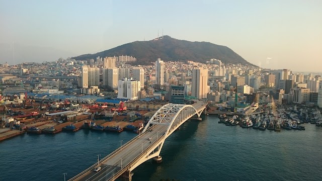 Gucci - Lotte Busan Gwangbok Department Store