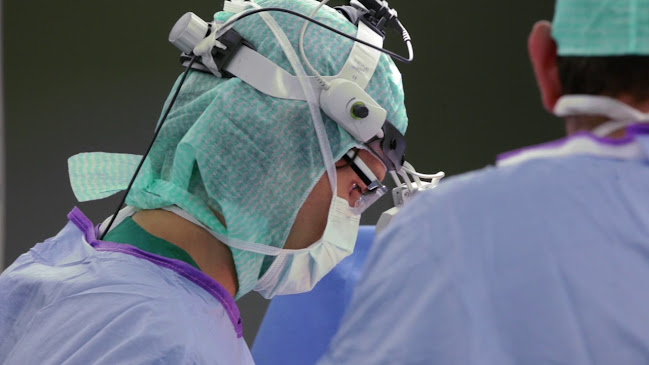 Rezensionen über Dr. med. Luca Borra specialista in chirurgia plastica e estetica, medicina estetica in Lugano - Arzt
