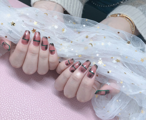Ting’S Nail Art Studio interior view