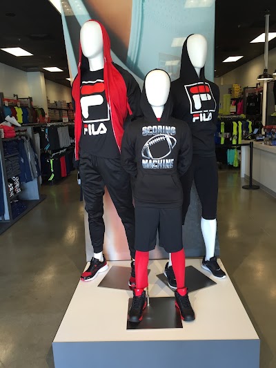 Photos of Tanger Outlet Locust Grove