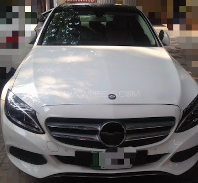 Photos of Mercedes Benz