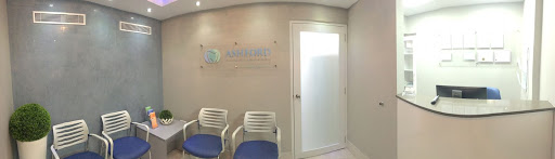 Ashford Periodontics and Implants, Dra. María V. Díaz