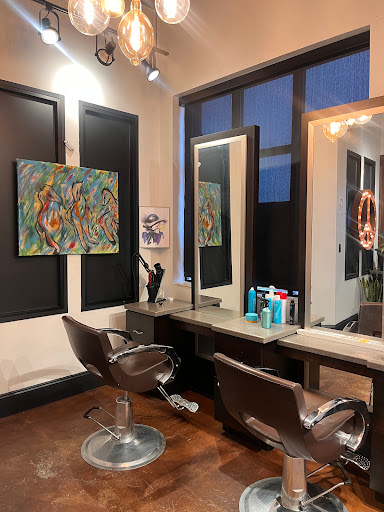 Q's Spa & Salon - Thumbnail