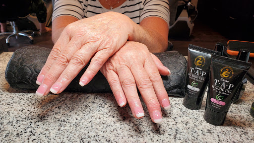Relaxing Nail Spa - Thumbnail