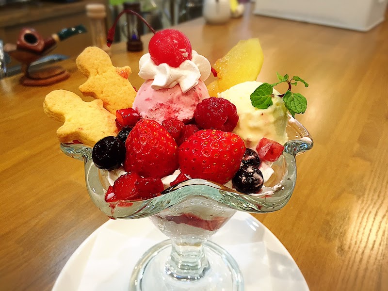 ミステリーカフェ 謎屋珈琲店 金沢本店