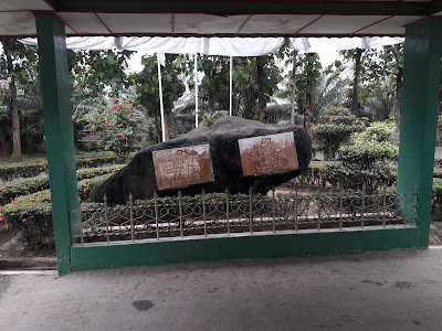 Photos of Mopoli Raya Wilayah Timur