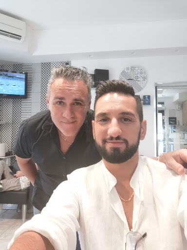 Barbiere, Parrucchiere Lino Gambuzza - Lino Hair Trend - parrucchiere per uomo - Thumbnail