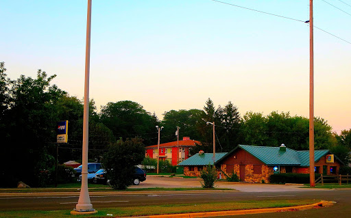 Antlers Pub - Thumbnail