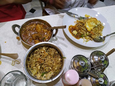 Dhakeswari Chinese Restaurant And Caterers