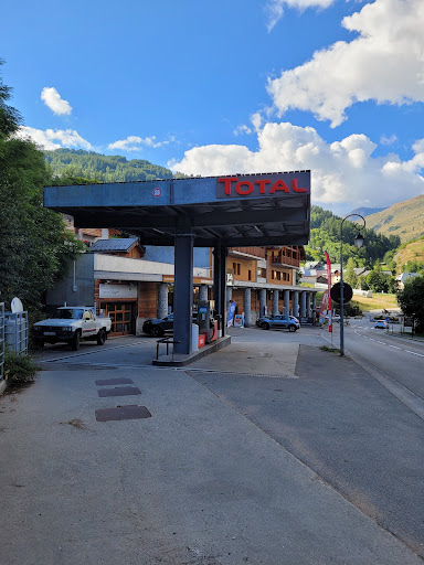 Service Station in Golden Valley - Valloire Oil and Gas - Thumbnail