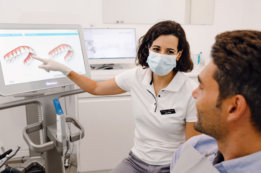 Clínica Dental Vélez & Lozano