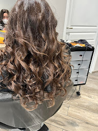 Photo n°8 de Jenny Coif à domicile à Boisville-la-Saint-Père (Salon de coiffure)