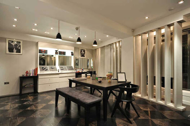 Windle London by null