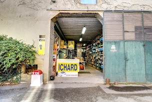 Photo n°1 de SARL ICHARD Jean-Pierre - Pièces et accessoires voitures de collection à Laroque-d'Olmes (Magasin de pièces de rechange automobiles)