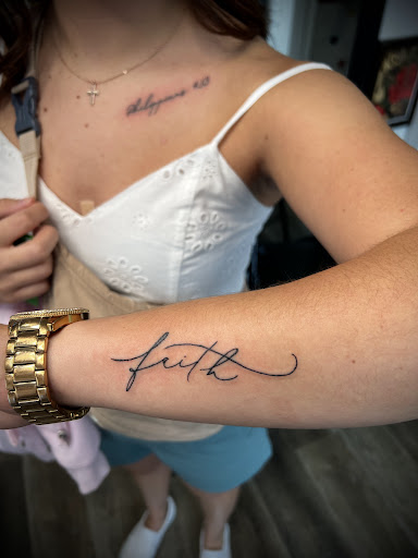 Luckys Tattoo Parlor