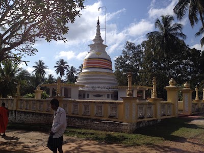 Photos of Sri Dewarukkharama Viharaya