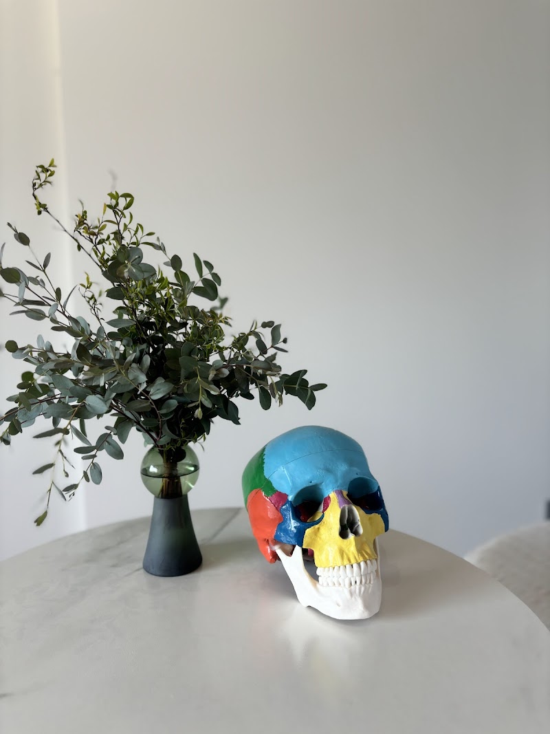 骨格×小顔サロン【小顔・若返り・姿勢改善】